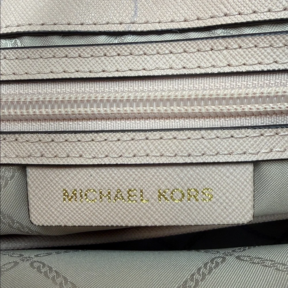 Michael Kors Jet Set Medium Saffiano Leather Pocket Tote Bag Soft Pink - Picture 2 of 16
